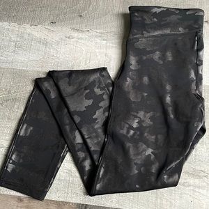 Like New Camo Spanx Leggings